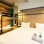The People - Marais Hostel
