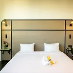 The People - Marais Hostel *