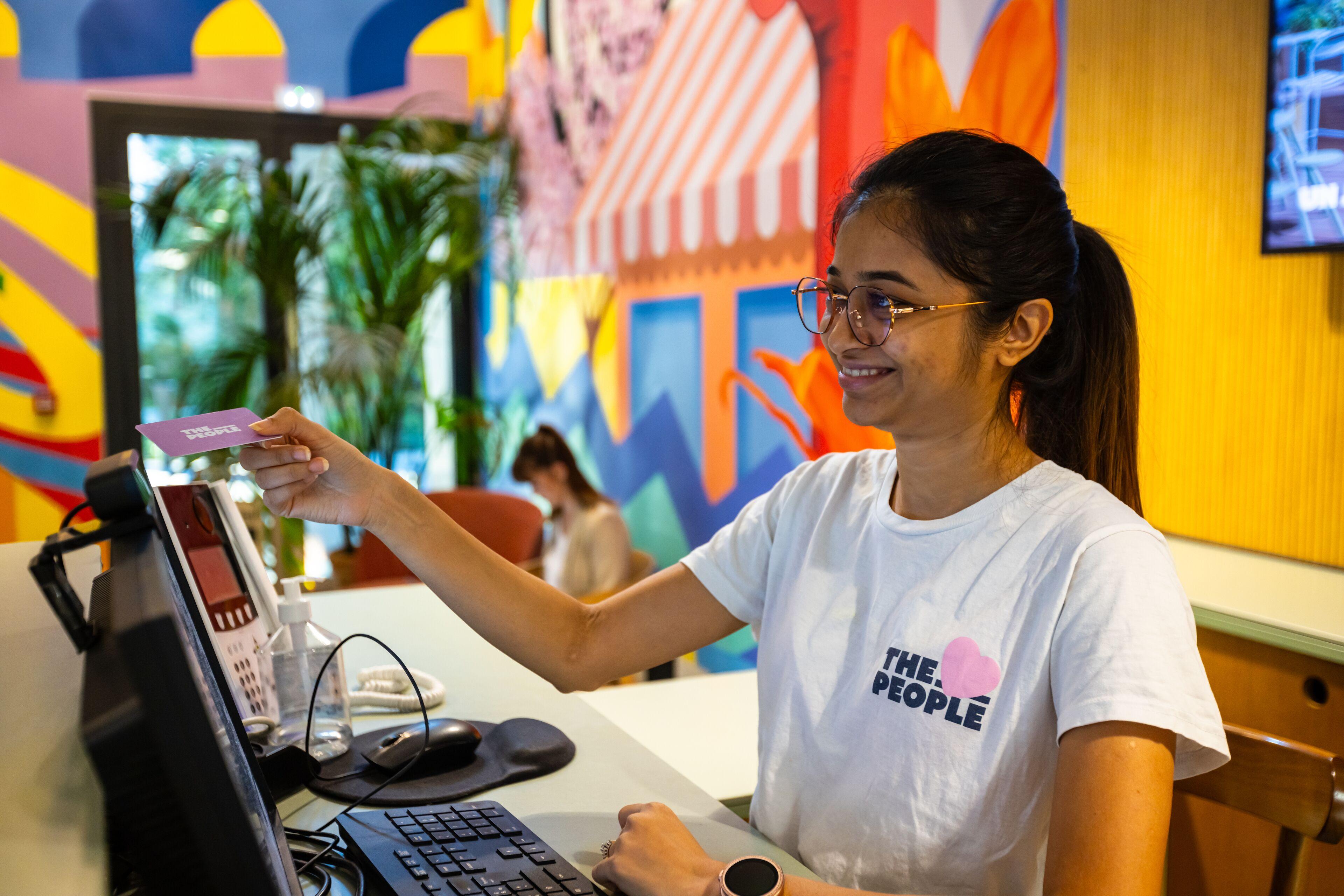 The People - Marais Ostello *